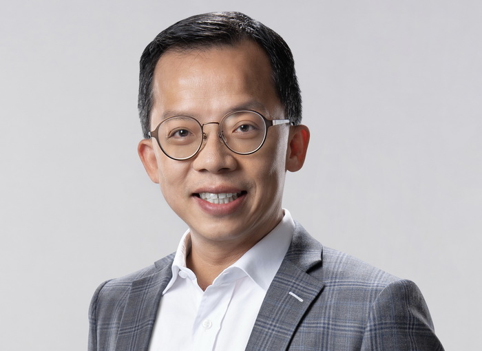 巴克莱银行大中华区投资银行部主管余玮杰（Raymond Yu）