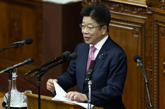 加藤胜信