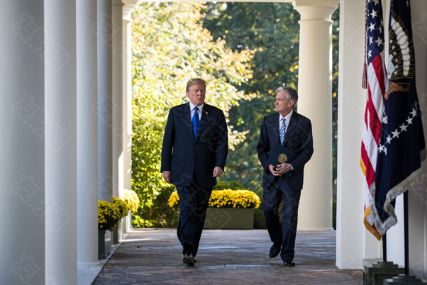 特朗普再次呼吁降息 白宫对鲍威尔不满达到了白热化程度