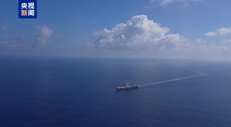 海军辽宁舰、山东舰航母编队完成实战化训练任务