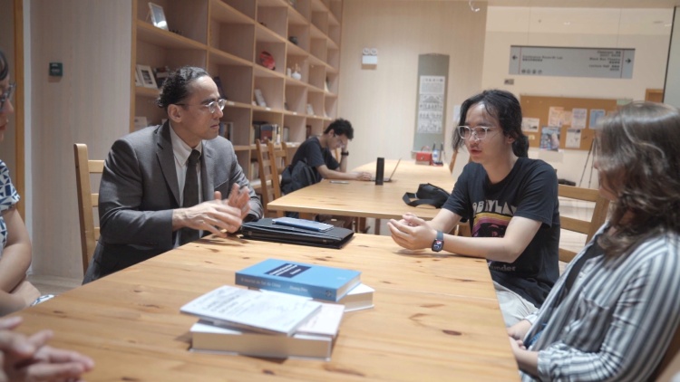 资讯有故事丨巴西汉学家沈友友:为葡语国家读者打开感知中国文化的窗口