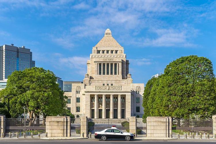 出口民调:日本执政联盟预计将难以维持参议院过半席位