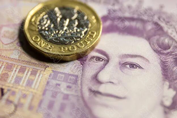 英国央行以微弱优势投票决定将利率下调至4% 平衡举措仍在继续