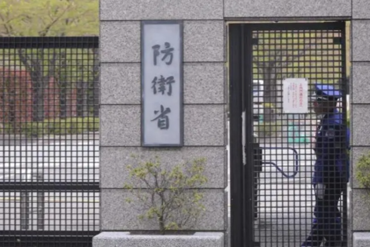 日本防卫省要求编制史上最大规模的防卫预算