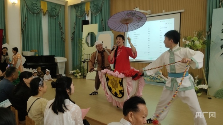 沿着纬度听中国︱楚剧:百年土腔酿新韵