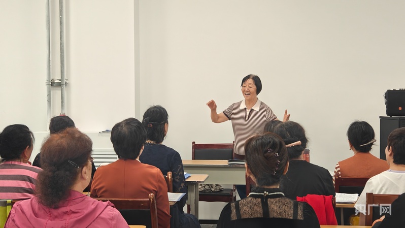 【人民城市·温情中国】乌鲁木齐:城市脉动中的民生温度
