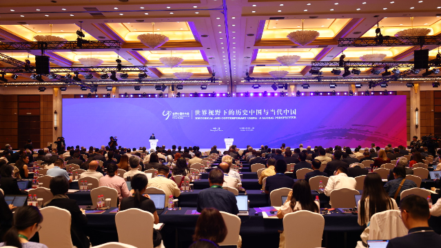 10月14日，第二届世界中国学大会在上海开幕 （第一财经 任玉明/摄）