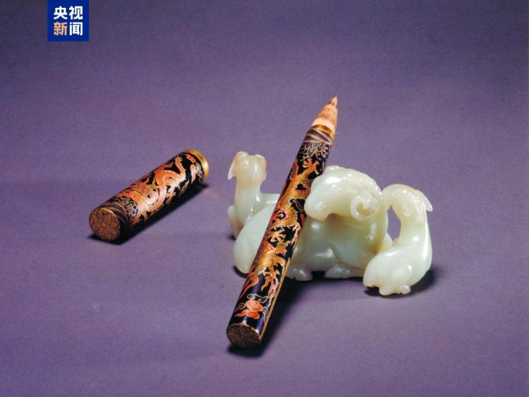 文化中国行·文博日历丨两片落进书房里的叶子 竟是文房好物