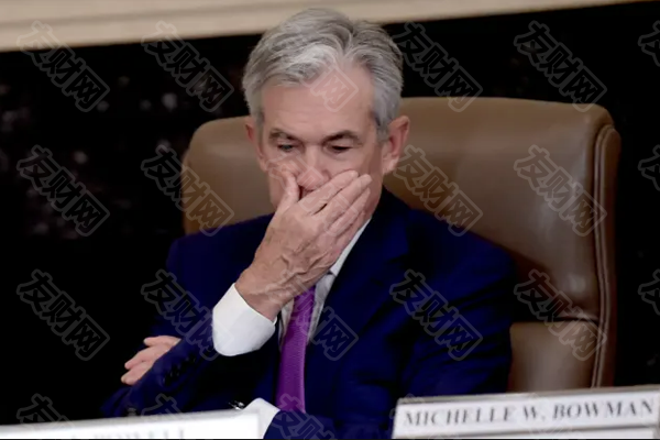 鲍威尔任期尾声面临双重挑战：既要平息市场波动 又要化解美联储内部分歧