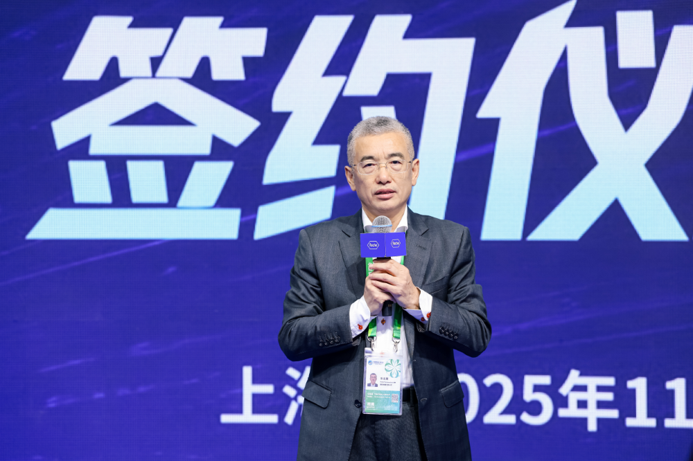 平安健康险党委书记、董事长，北大医疗集团党委书记、董事长朱友刚