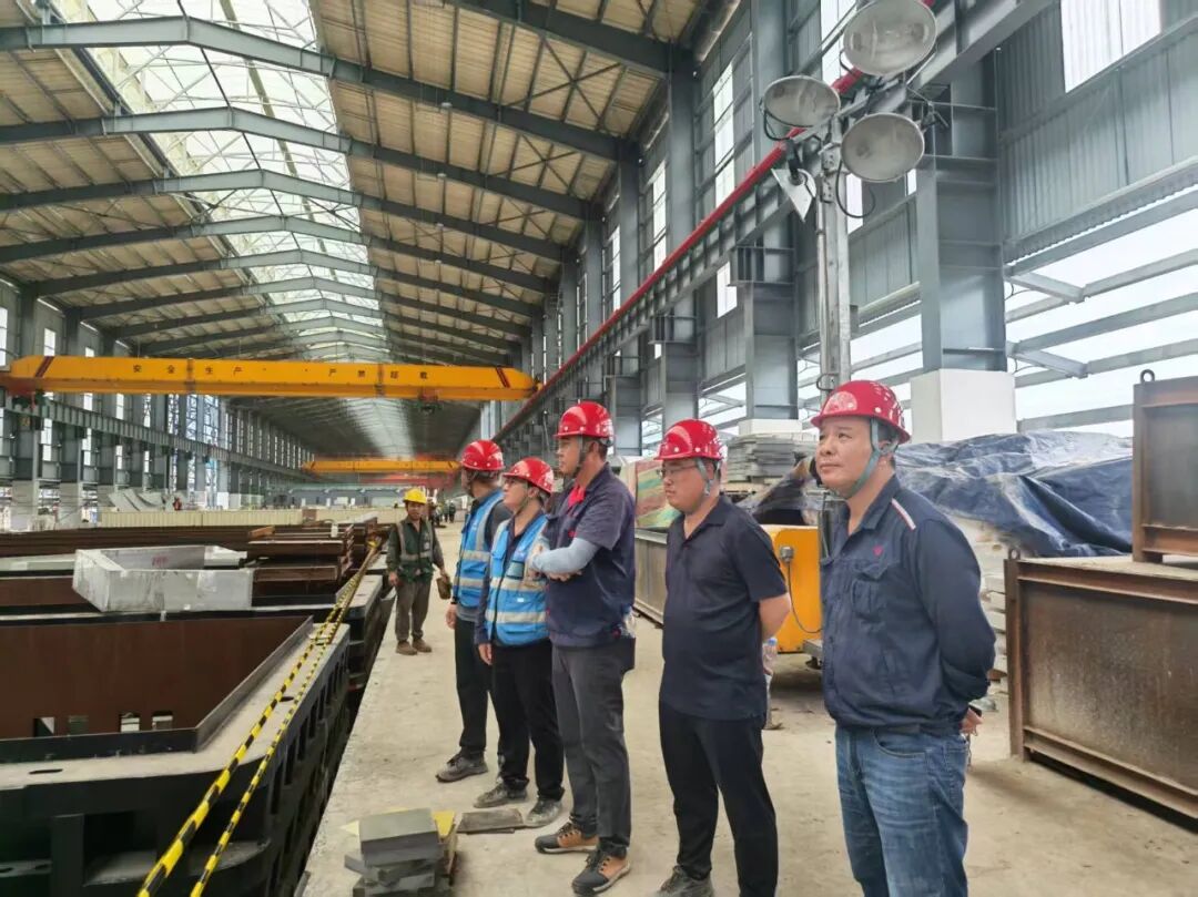 安全生产带班领导带队进行安全检查