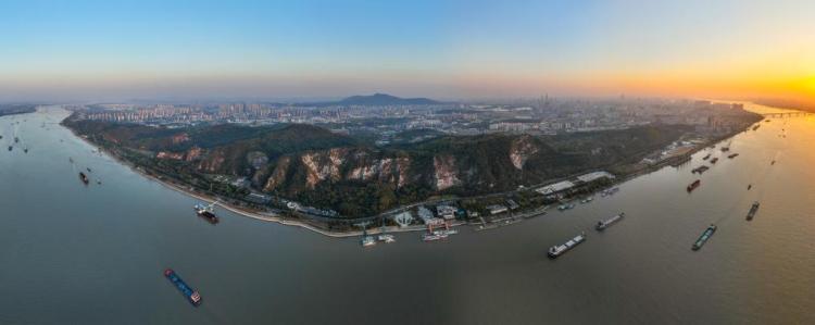 新华鲜报·规划建议新看点丨拓展流域经济 做好江河“大文章”