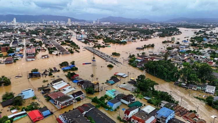 泰国洪水已致至少55人死亡