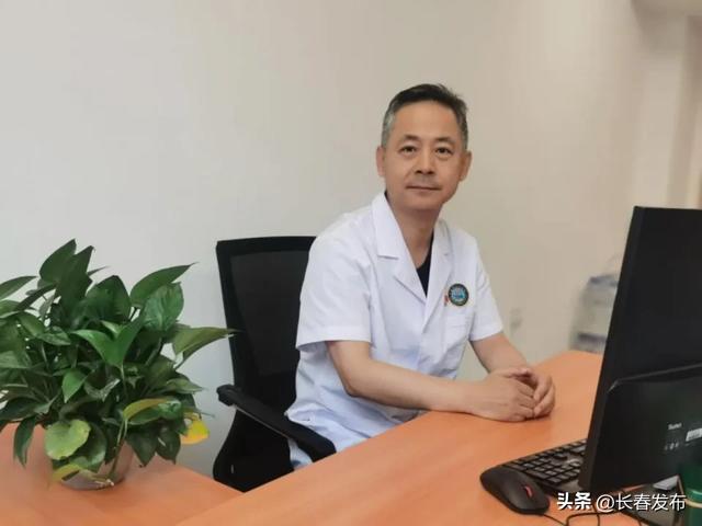 工作中的赵东晖。受访者供图
