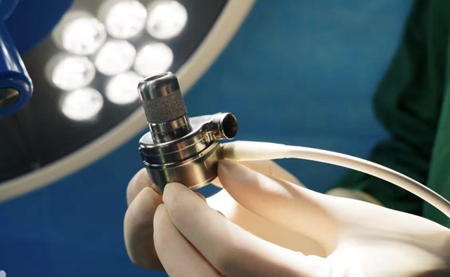 核心医疗的植入式人工心脏产品Corheart6。