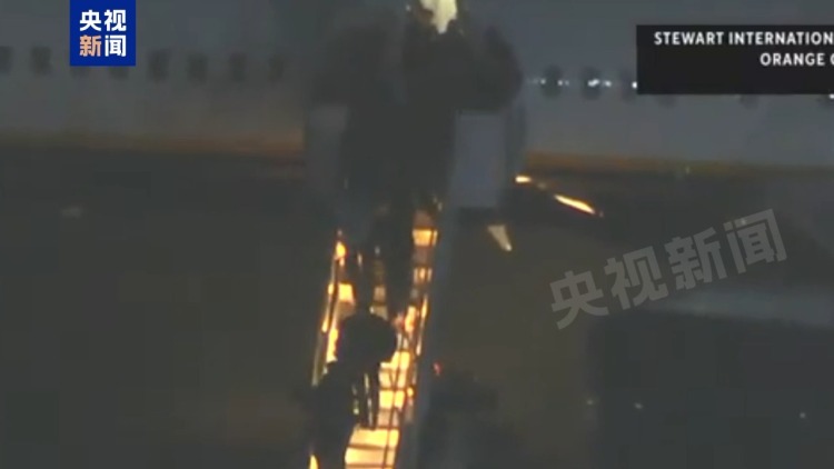 北美观察丨封锁不够 还要抓人 美国押解马杜罗的政治算计