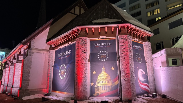 达沃斯小镇上的美国馆（记者陈玺宇摄）